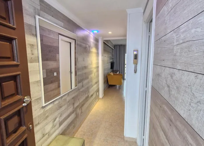 アパート Playa Centro P6 サロウ